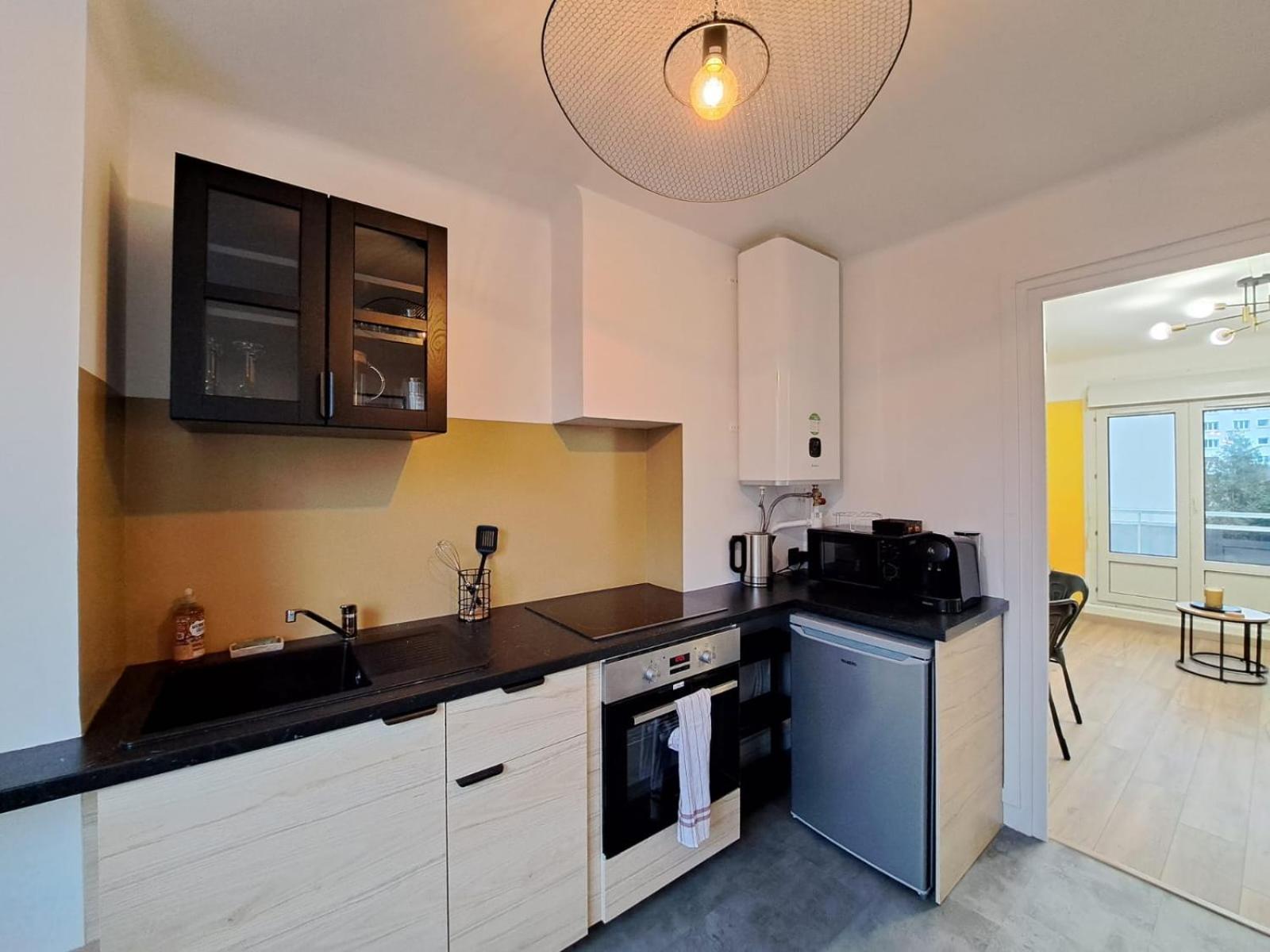 Appartement Cosy Au Coeur De Reims Extérieur photo