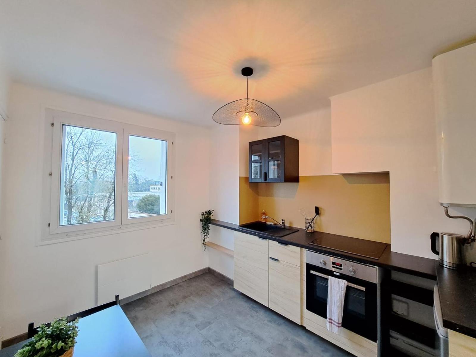 Appartement Cosy Au Coeur De Reims Extérieur photo