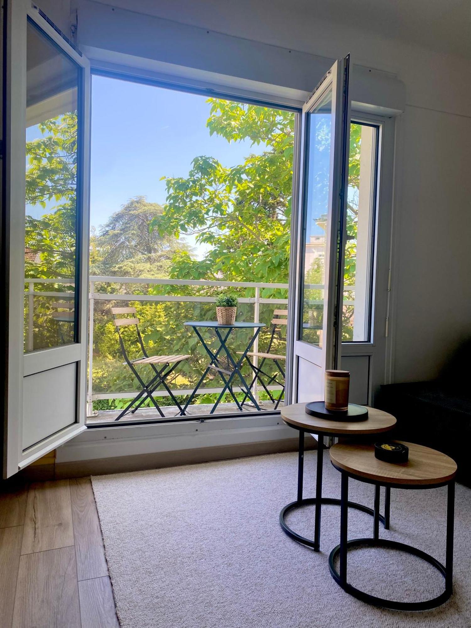 Appartement Cosy Au Coeur De Reims Extérieur photo